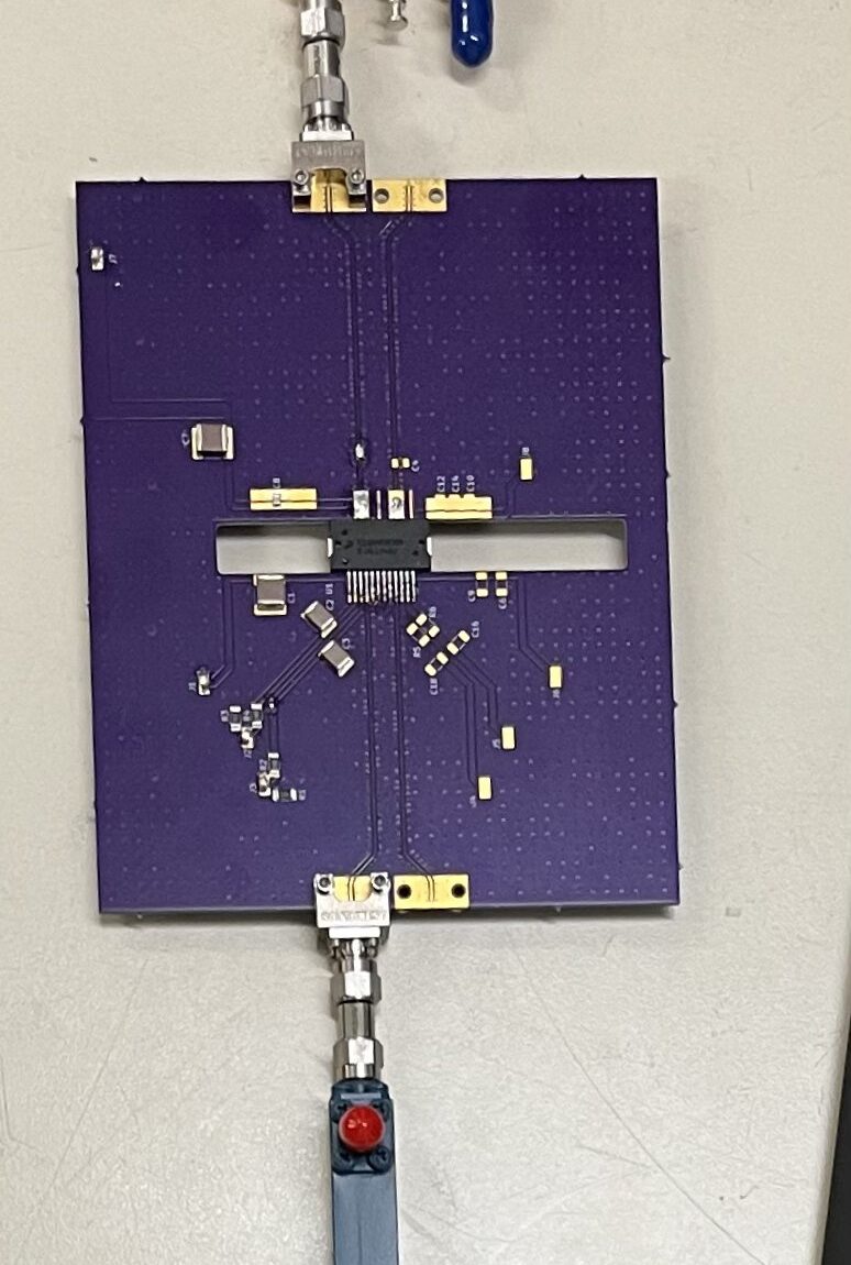 Full RF measurement chain laid out on the bench